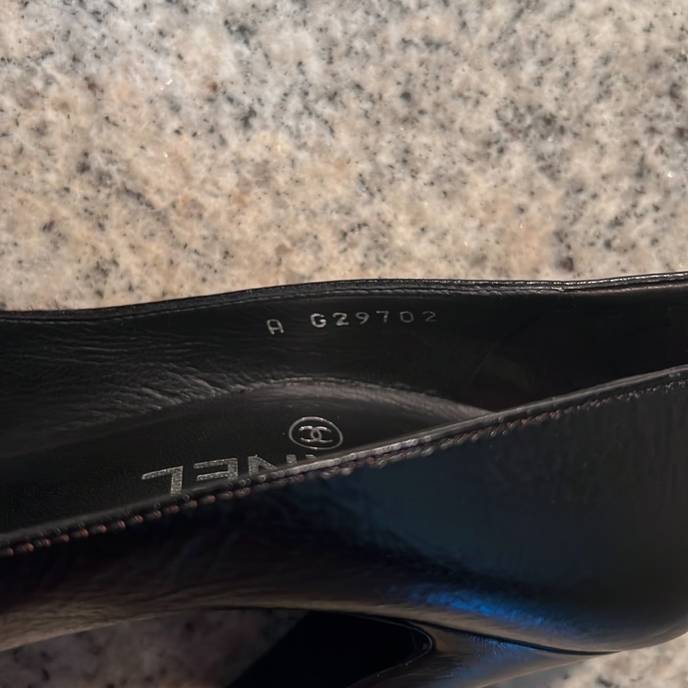SOLD SOLD Chanel Black Pumps - Picture 14 of 14
